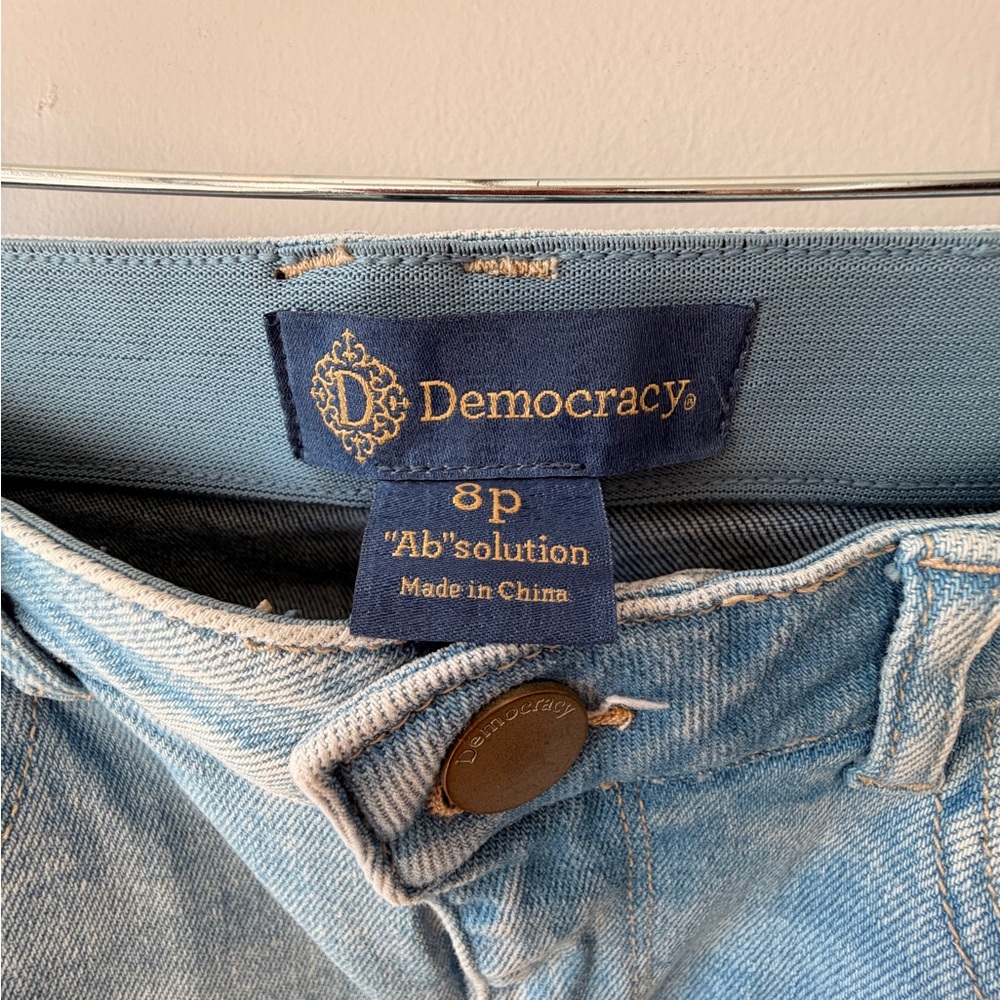 Democracy Two-Tone “Abs”olution Jeans - Picture 3 of 4